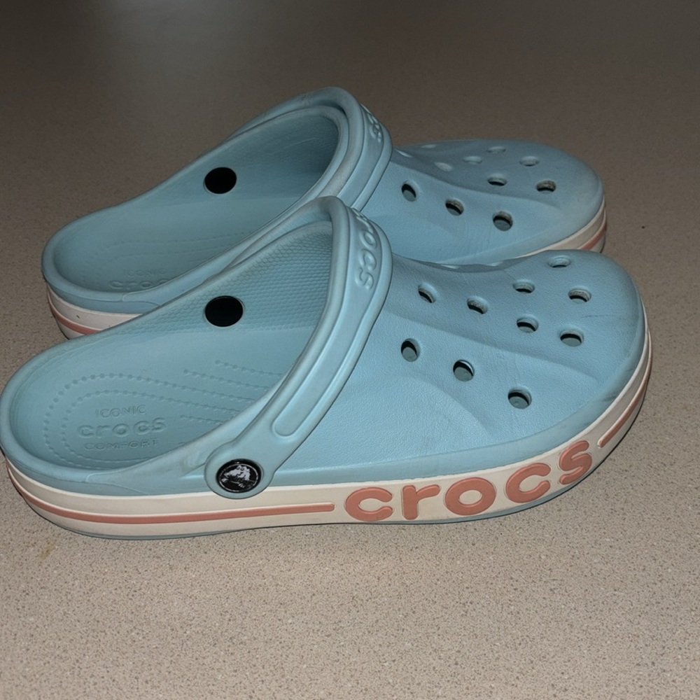 Blue crocs - Picture 2 of 4